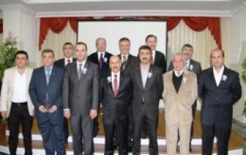 Vergi rekortmenleri ödüllendirildi