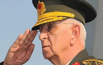 Orgeneral Işık Koşaner istifa etti