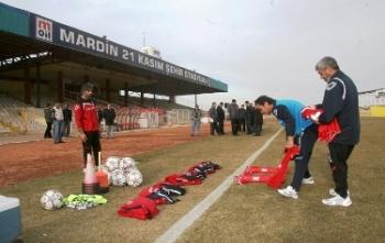 Mardinspor'da Futbolcular Şehri Terk Etti