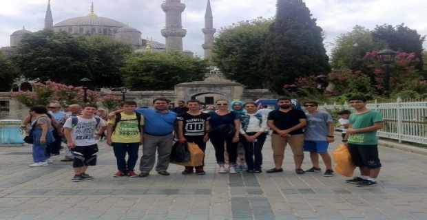 Yeşilli'de başarılı öğrencilere İstanbul gezisi