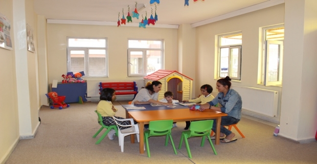 Büyükşehir, çocuklar için oyun odası oluşturdu