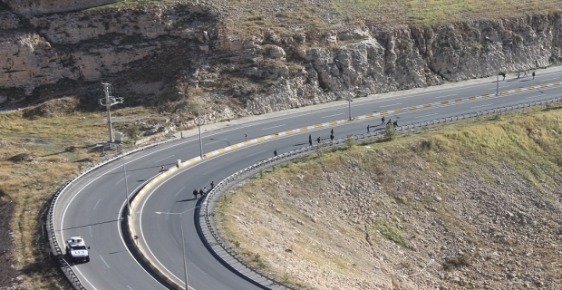 Kızıltepe yolundaki kaza ulaşımı durdurdu