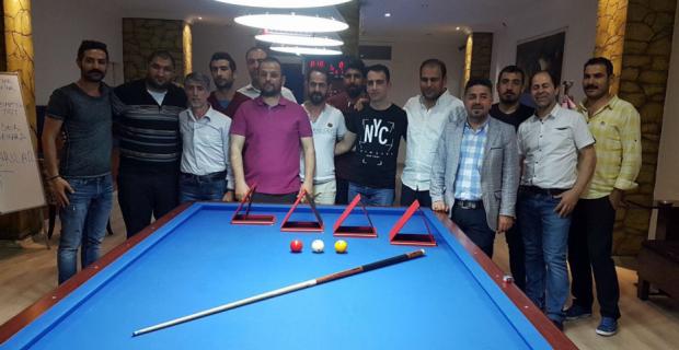 Kızıltepe'de 3 Top 3 Bant Bilardo turnuvası sona erdi