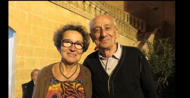 Yarım Asırlık evli Turist Çifte, Yıl Dönümü Sürprizi