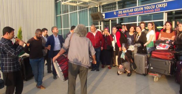Turist Kafilesi Davul zurna ile karşılandı