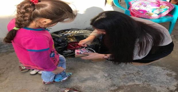 Elif öğretmen kendisini çocukların mutluluğuna adadı