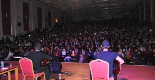 Mem Ararat'ın konserine salon yetmedi