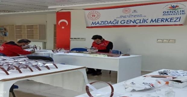 Mazıdağı Gençlik Merkezinde yüz korucuyu siper üretimine başlandı