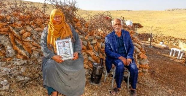 Evlat nöbetini Mardin'den sürdüren baba: Oğlumun yolunu kestiler, kızımı dövdüler