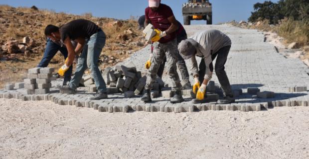 Dargeçit Belediyesi yol çalışmalarını sürdürüyor