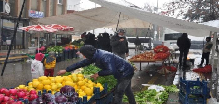 Esnaftan kapalı pazar yeri talebi