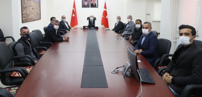 Vali Demirtaş Mahalle Muhtarlarını Ağırladı