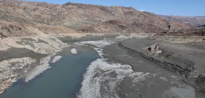 Siirt'te kuraklık baş gösterdi, barajlarda su seviyesinin düşmesi çiftçileri tedirgin etti