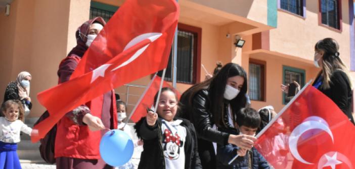 Mardin'de 2 Nisan Otizm Farkındalık Günü