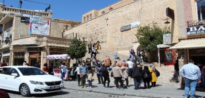 Yasaklar öncesinde Mardin’de Turist Yoğunluğu