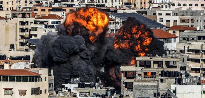 İsrail'in saldırılarında Gazze Şeridi'nde onlarca bina yerle bir oldu
