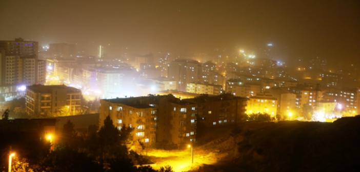 Mardin'de toz fırtınası hayatı olumsuz etkiledi