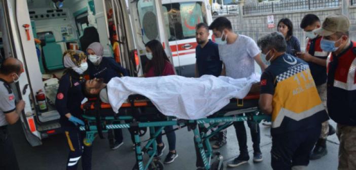 Askeri bölgeye giren düzensiz göçmenlere ateş açıldı: 2 ölü 21 yaralı