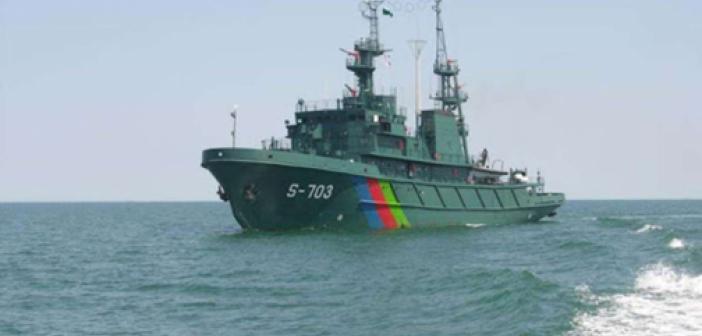Azerbaycan donanması Hazar Denizi'nde askeri tatbikata başladı