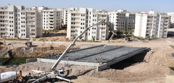 İki Köprünün Tabliye Betonları döküldü