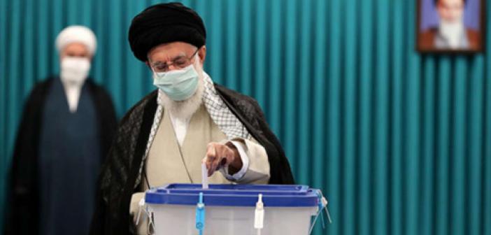 İran yeni cumhurbaşkanını seçiyor