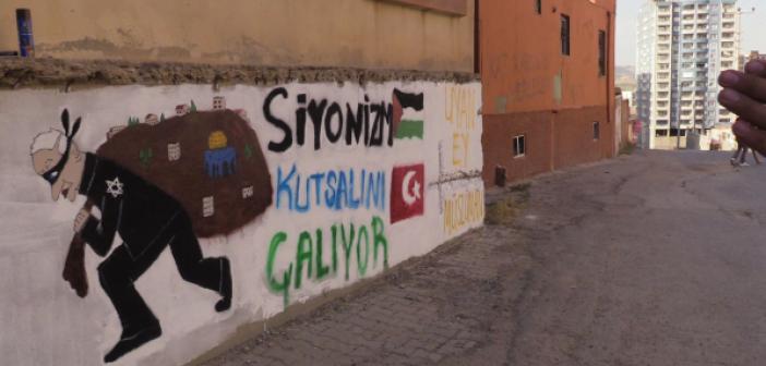 Kudüs’e Destek İçin Evin Dış Duvarına Grafiti Çizdiler