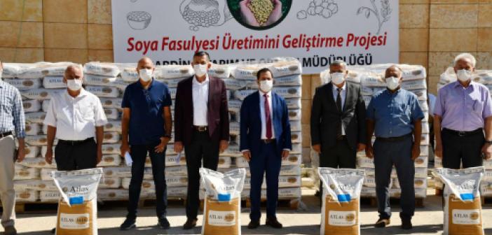 Mardinli çiftçilere soya fasulyesi tohumu dağıtıldı