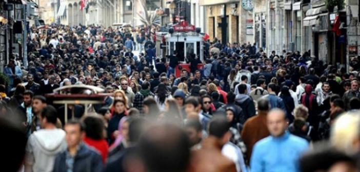 Rüyada Kalabalık Görmek ne demek? Rüyada kalabalık piknik, cemaat, misafir, düğün görmek ne anlama gelir?