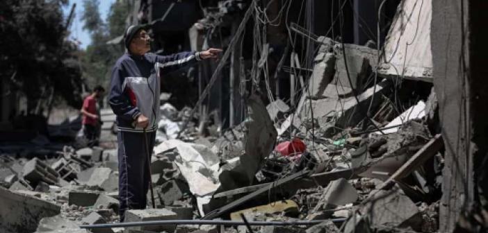 UNRWA'dan evleri yıkılan Gazzeli ailelere yardım