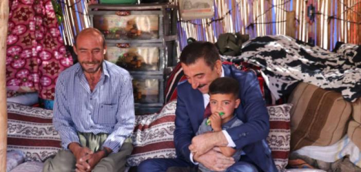 ​Vali Hacıbektaşoğlu Çemikari Yaylası’nda konaklayan göçerleri ziyaret etti