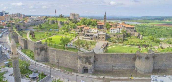 Diyarbakır ismi nereden gelmiştir? AMED ne demek? Diyarbakır isminin kökeni ve anlamı nedir?