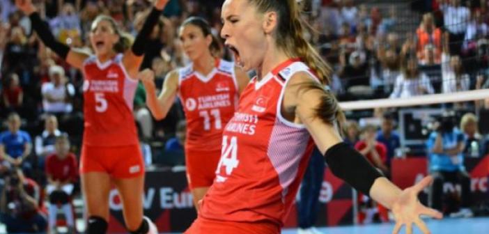 Kadın Voleybol Takımı'nın kaptanı Eda Erdem, Çin maçındaki açıklamalarıyla tüm Türkiye'nin sevgilisi oldu