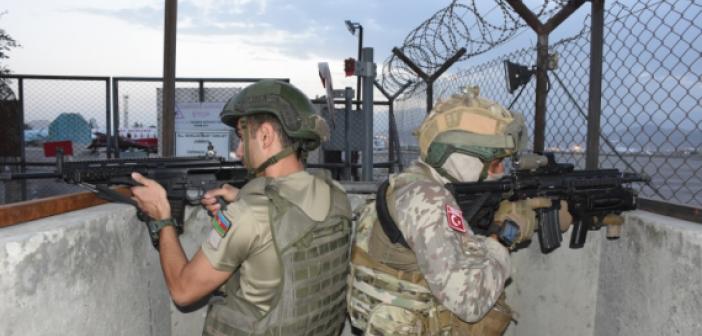 Tek millet iki devlet: Kabil'de omuz omuza görevde