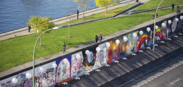 Berlin Duvarı'nın yıkılışının 32. yılı: Doğu Almanya halen Batı'dan geride
