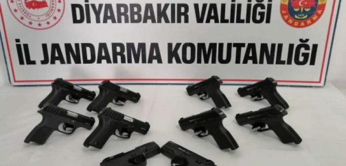 ​Diyarbakır'da silah kaçakçılarına operasyon