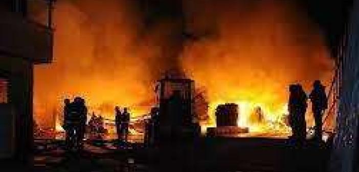 Hindistan'ın Batı Bengal eyaletinde petrol rafinerisinde yangın