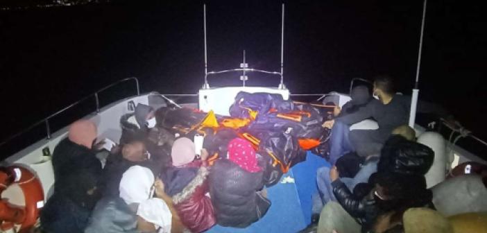 İzmir açıklarında 26 düzensiz göçmen kurtarıldı