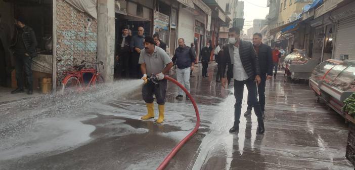 Kasaplar çarşısı köpüklü sabunlu suyla yıkatıldı