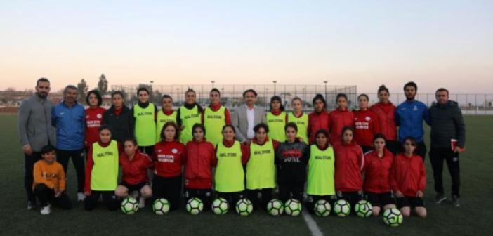 Kızıltepe Kadın Futbol Takımı Sezon Hazırlıklarını Sürdürüyor