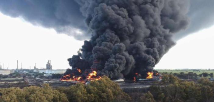 Meksika'da petrol rafinerisinde yakıt sızıntısından kaynaklı yangın