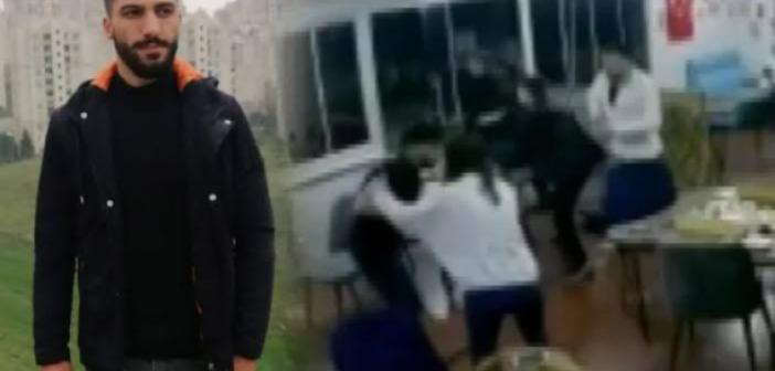 Okey masasındaki arkadaşını sırtından vurdu!
