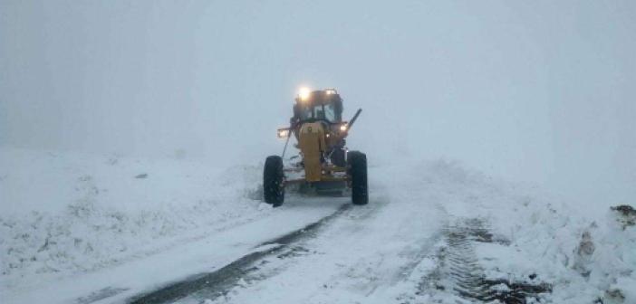Sivas'ta kar nedeniyle 40 köy yolu ulaşıma kapandı