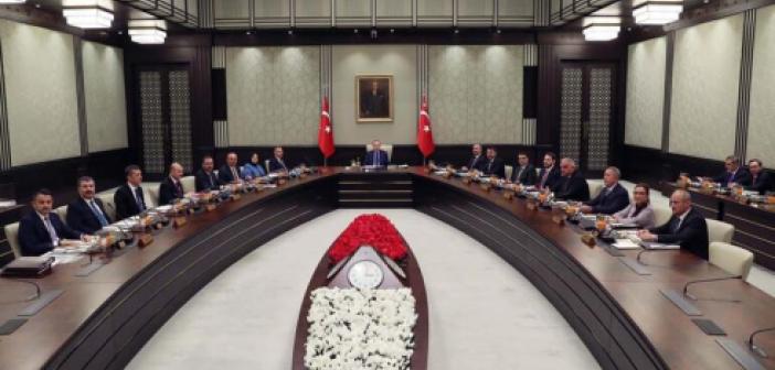 Türkiye'nin gözü Beştepe'de: Cumhurbaşkanlığı Kabinesi bugün toplanıyor! Gündem asgari ücret, döviz, stokçuluk, Omicron varyantı...