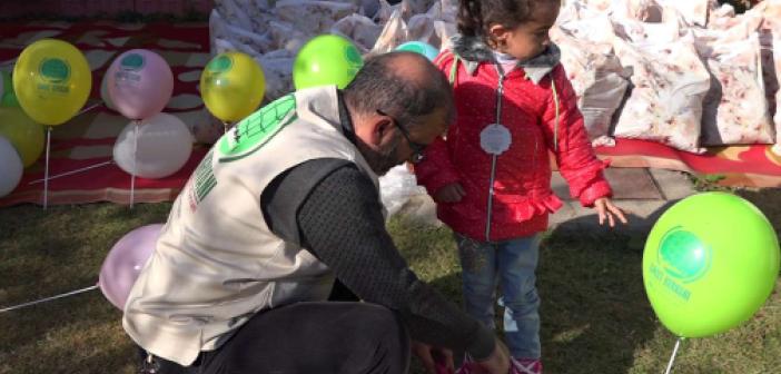 Umut Kervanı Erbil'de 180 çocuğa giyim yardımında bulundu