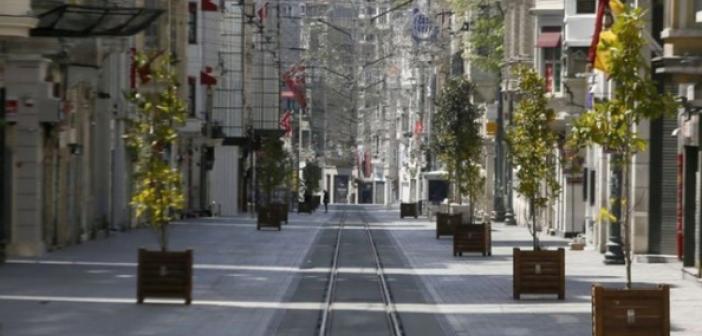 Yılbaşında sokağa çıkma yasağı var mı? İstanbul İl Sağlık Müdürü'nden '31 Aralık 1 Ocak'ta yılbaşı yasağı olacak mı?' sorusuna yanıt!