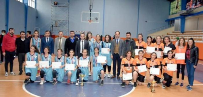 Gazi Anadolu Lisesi Mardin İl Şampiyonu oldu