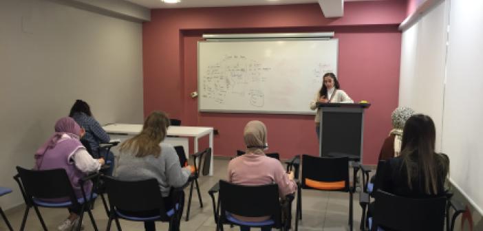 Mardin'de öğrencilere ücretsiz İngilizce kursu