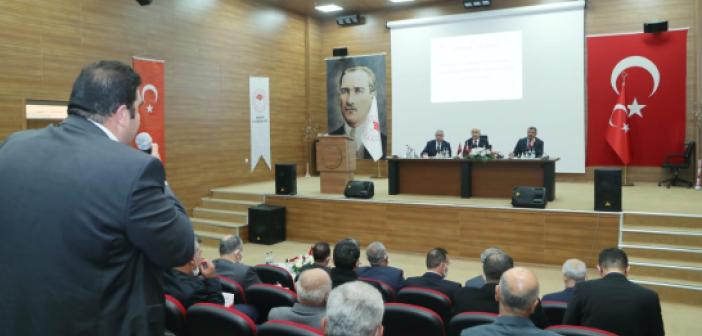 Bakan Yardımcısı Tunç, çiftçilerin sorunlarını dinledi