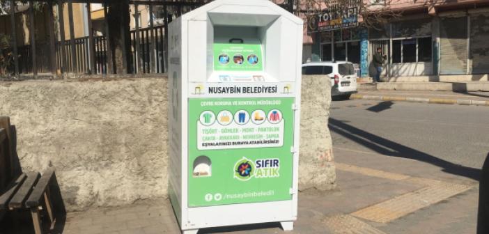 Nusaybin'de “52 noktaya Tekstil Atıkları Kumbarası” yerleştirdi