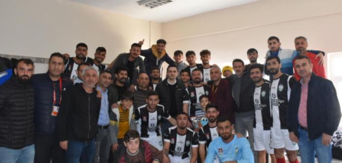Kaymakam Çakır, Derikspor'un maçını izledi